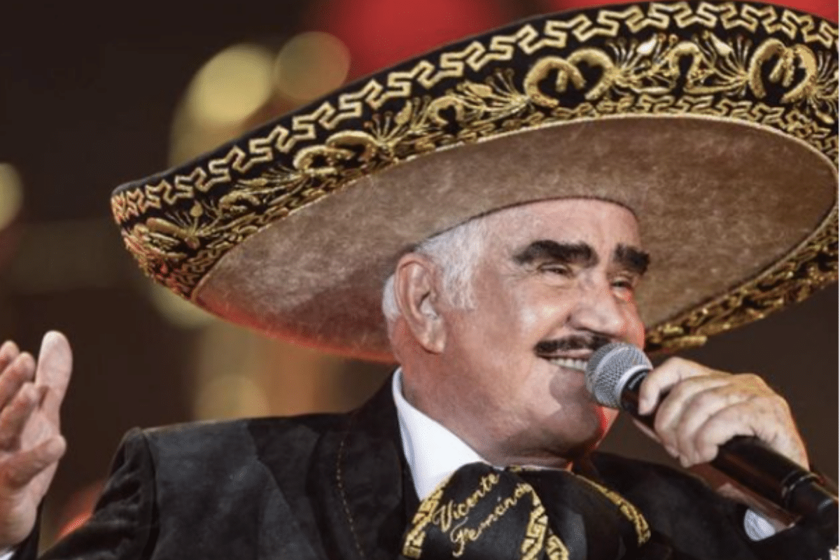 La salud de Vicente Fernández pudo haber decaído