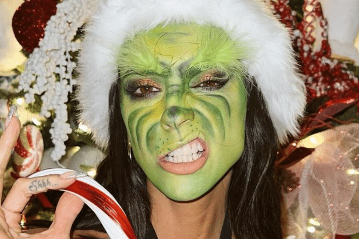 Barbara de Regil vuelve a causar furor en redes sociales tras disfrazarse del Grinch