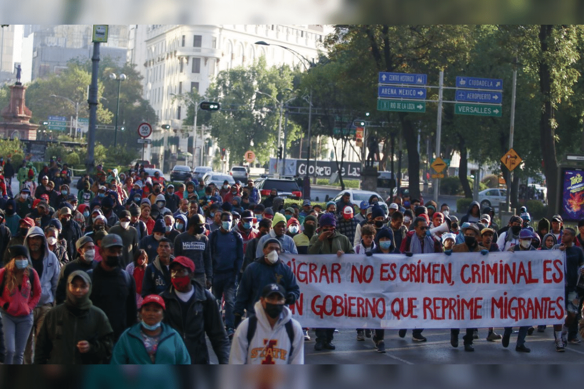 Foto: Cuartoscuro | Además de la residencia permanente, se pondrán a disposición autobuses para los migrantes que decidan continuar su camino hacia Estados Unidos