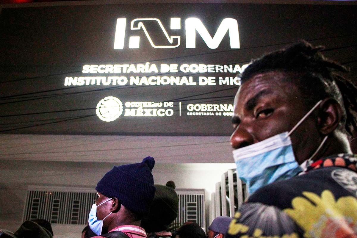 Ante negativa de INM de atender, migrantes regresan a la Casa del Peregrino