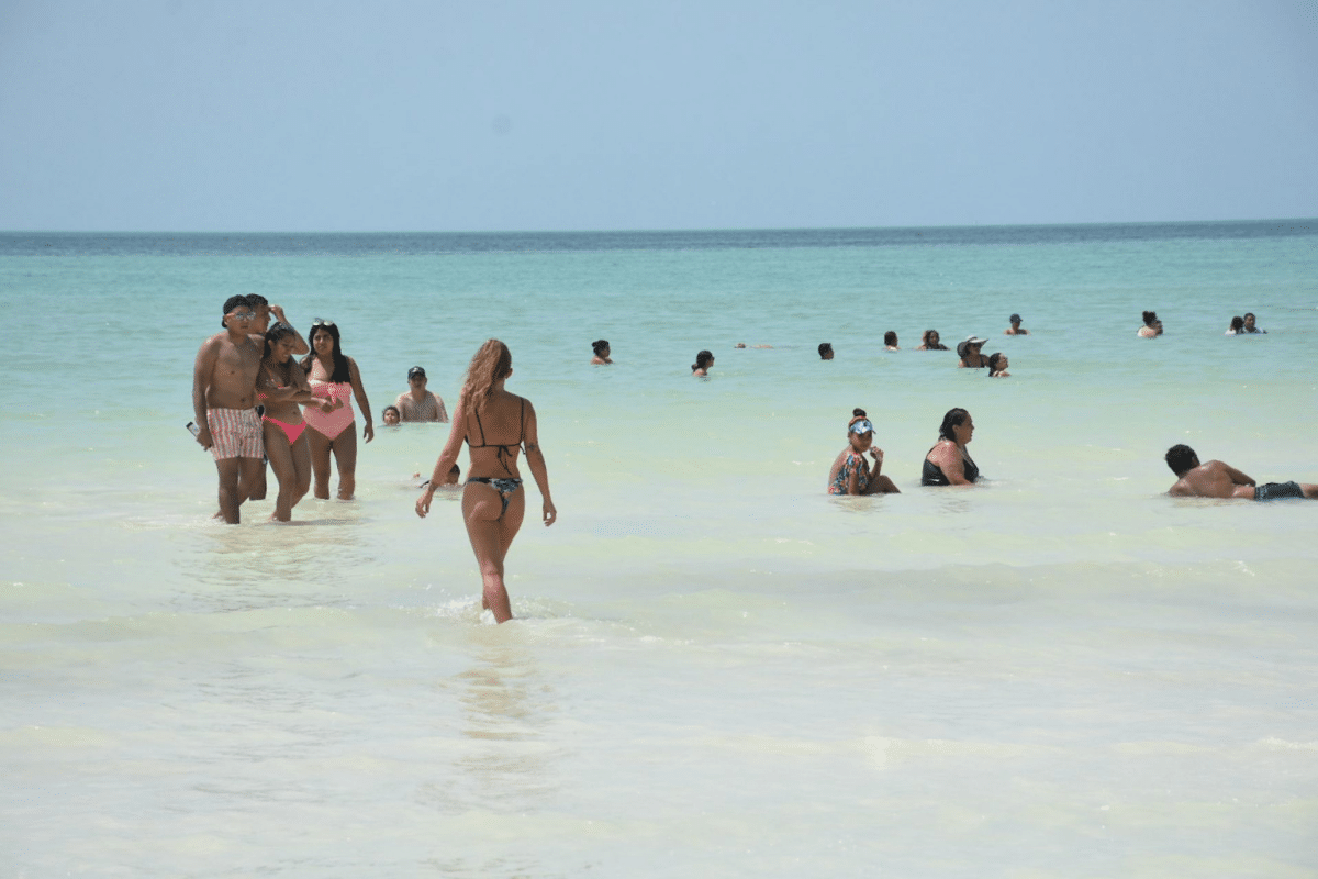 Foto: Cuartoscuro | Si eres trabajador o estudiante y ya quieres las próximas vacaciones, te dejamos el calendario 2022 con los días feriados y período vacacional