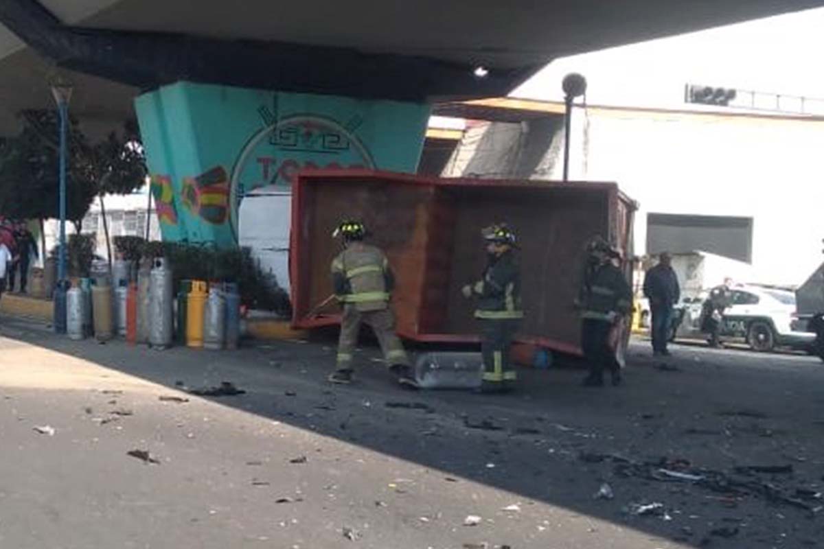 Así impacta camioneta con gasero en Av. Congreso de la Unión 