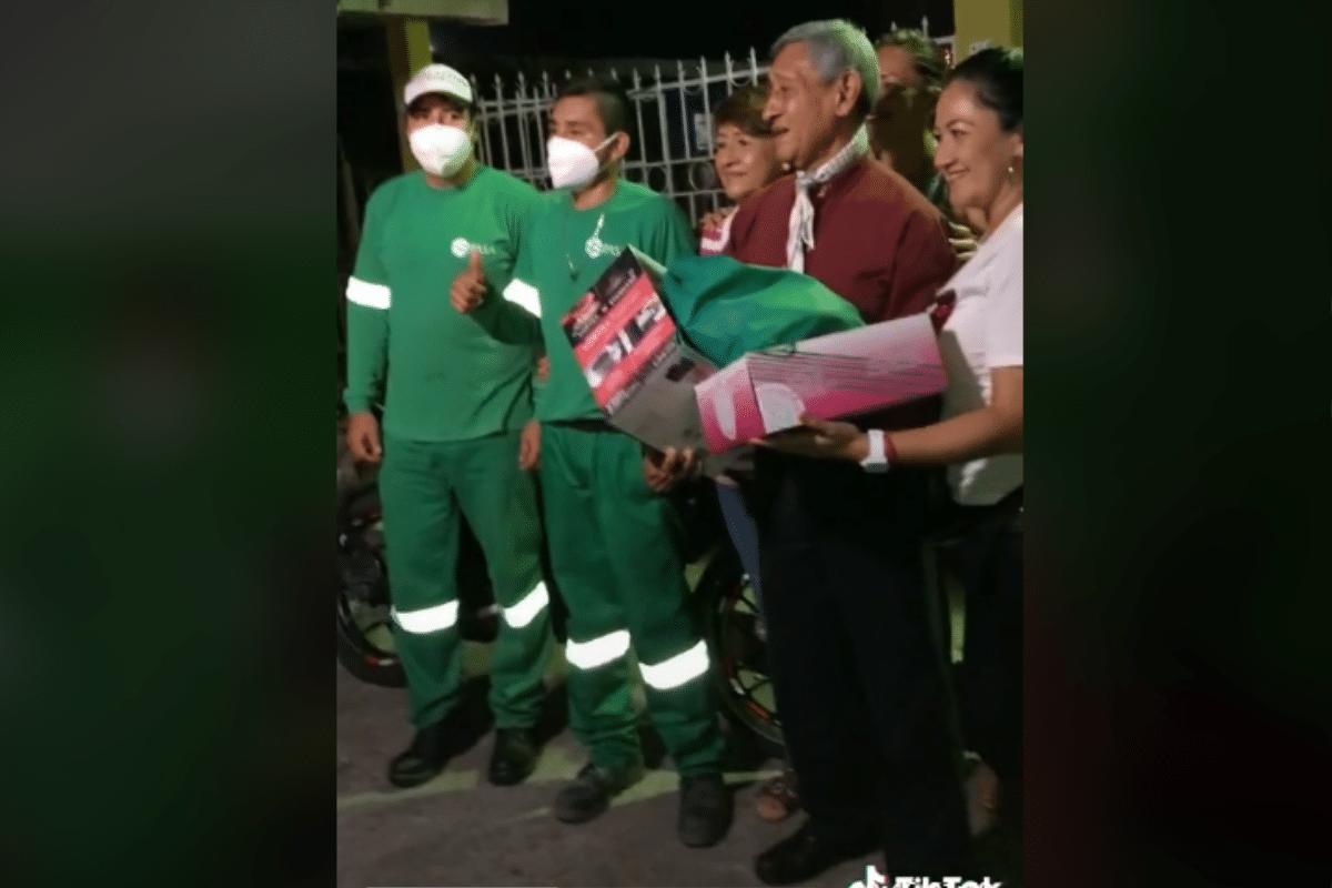 Foto: Tik Tok/ @ naylindelvillar | Abuelito que dio regalos a recolectores de basura recibe sorpresa de cumpleaños