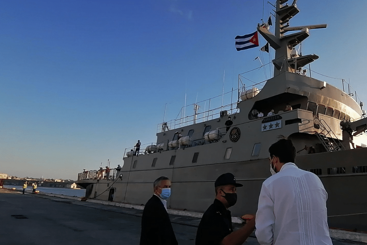 Foto: Twitter/ @triana-alexis | Llega "El Huasteco" a Cuba, barco mexicano cargado con libros