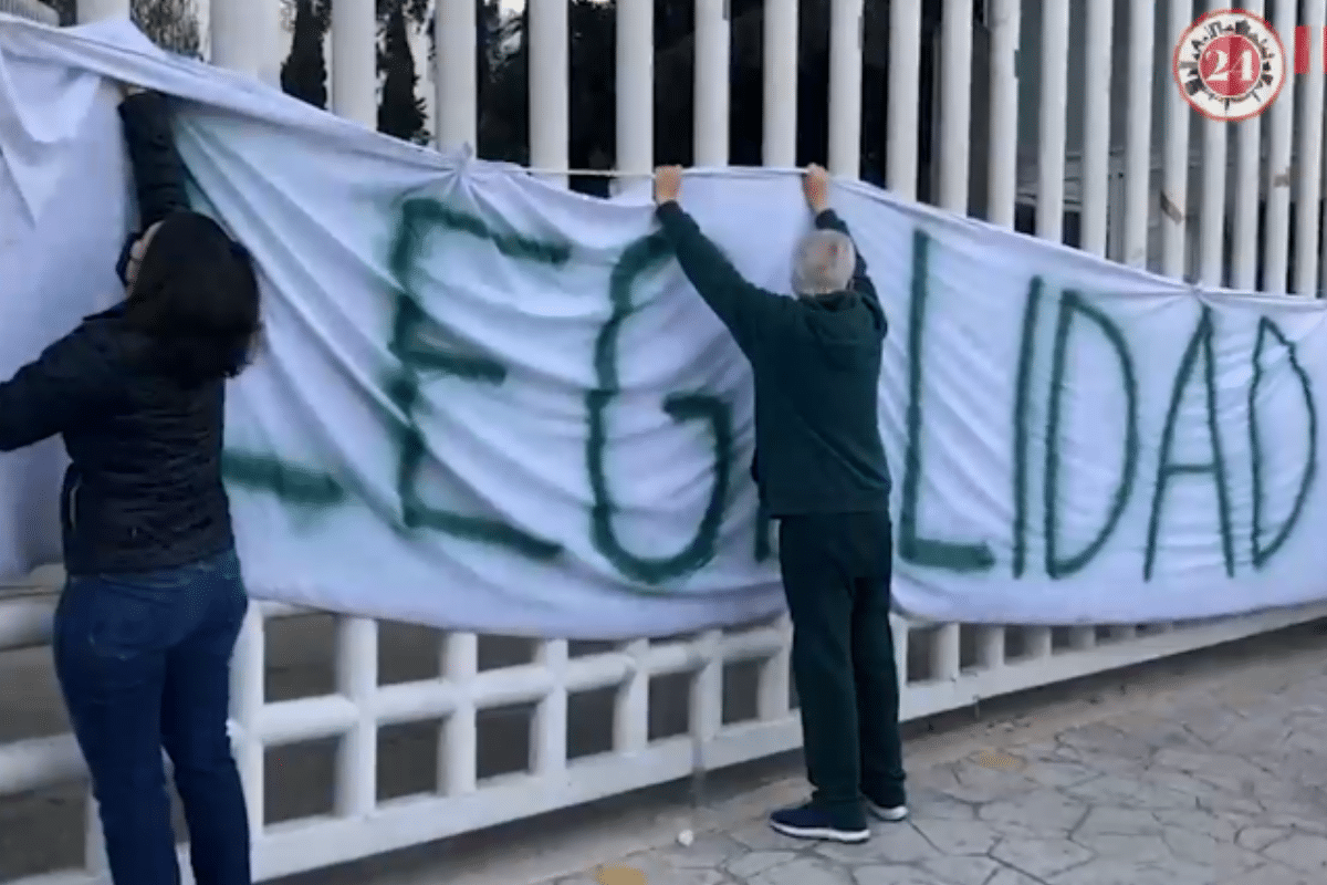 Foto:Twitter/ @diario24horas |Estudiantes del CIDE cierran la carretera federal México Toluca