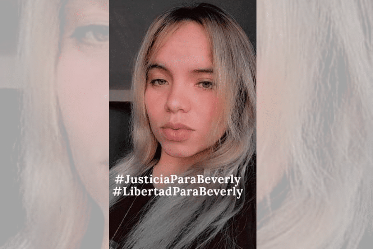 Foto: Twitter/ @REDefineMX | Piden #JusticiaparaBeverly joven es detenida tras vivir supuesta agresión en UBER