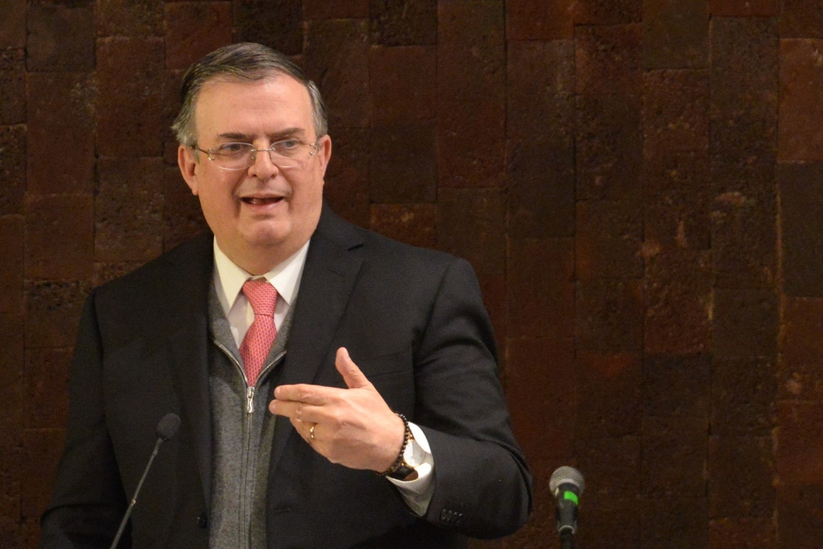 El canciller Ebrard indicó que la embajadora de México en Ucrania atiende asuntos desde la residencia.