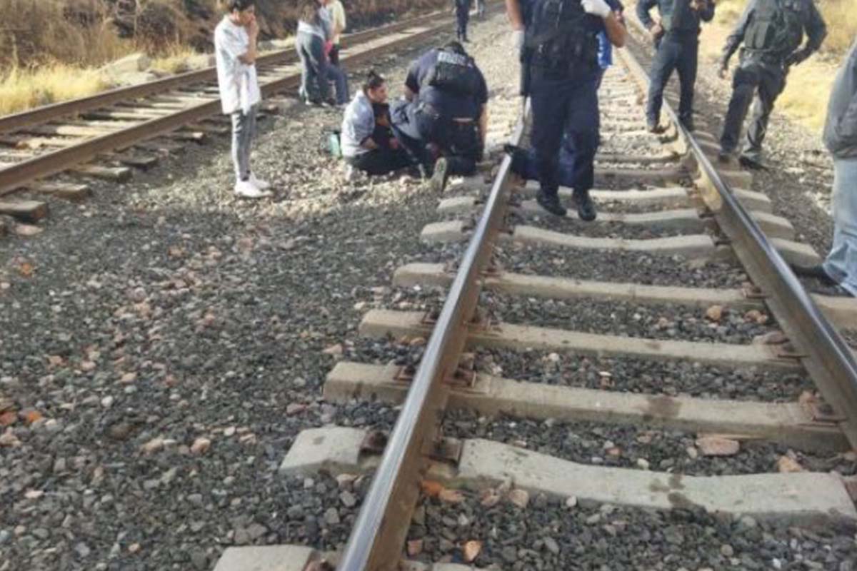 Niño cae de tren y pierde ambas piernas 