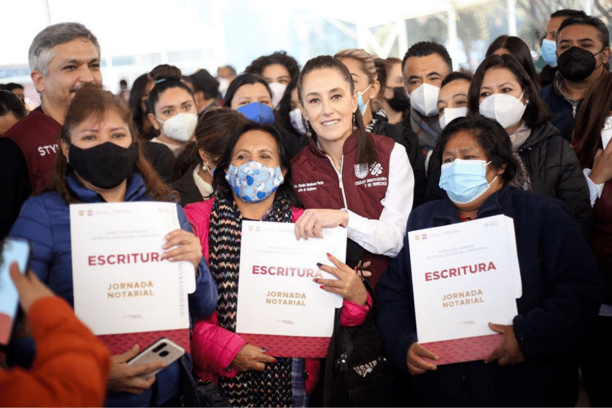 Foto: Especial | En tres años se han entregado 60 mil apoyos de vivienda a través de créditos hipotecarios del Instituto de Vivienda (INVI) de la CDMX