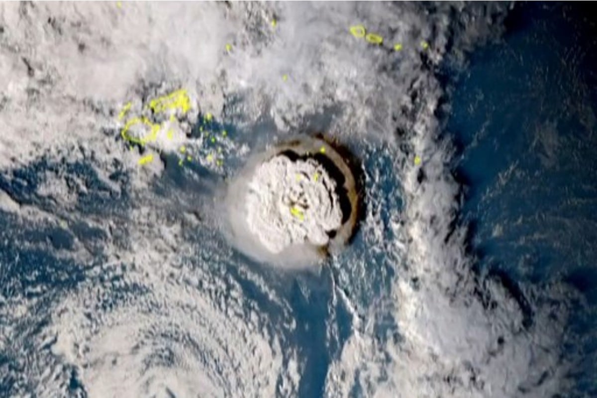 Dos mexicanos varados en Tonga tras erupción volcánica