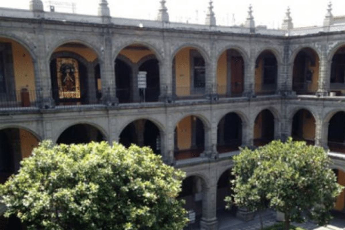 Foto: Twitter/ @diario24horas | ¿Estudiaste en la Escuela Nacional Preparatoria? Hace 155 dio clases por primera vez