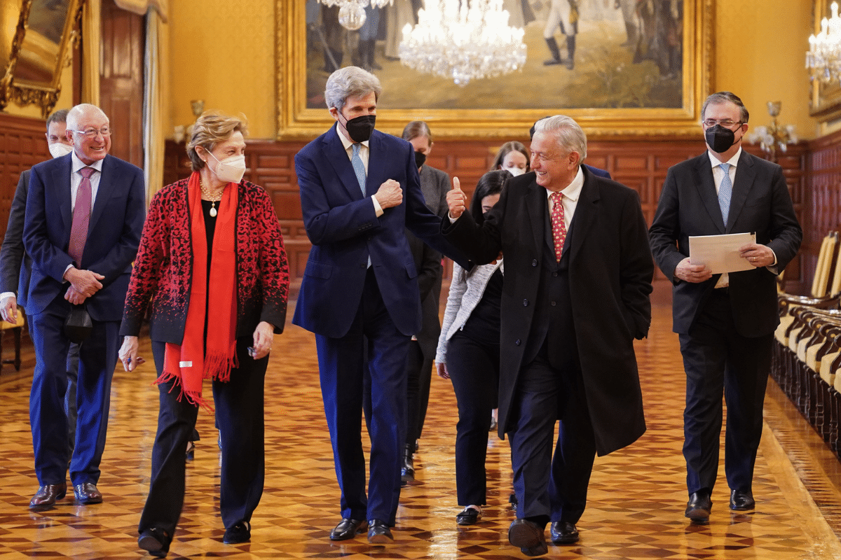 El encuentro López Obrador-Kerry es para tratar temas de una cumbre sobre el clima.