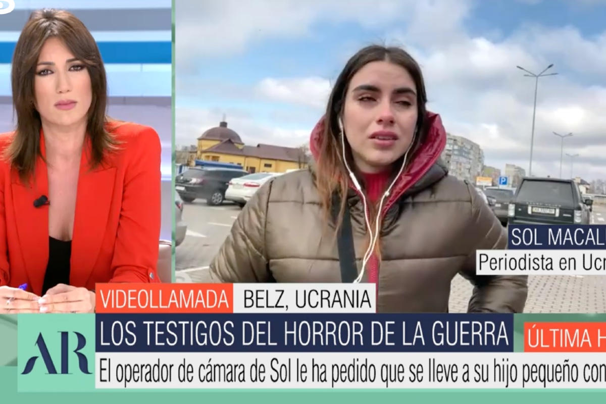 Por quedarse a defender Ucrania, periodista se lleva a la hija de su operador de cámara  