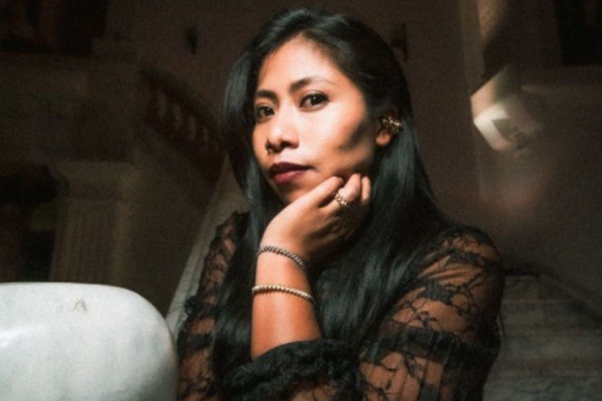 Foto: Instagram/@yalitzaapariciomtz|Yalitza Aparicio posa en fotos con bolso Gucci de 57 mil pesos