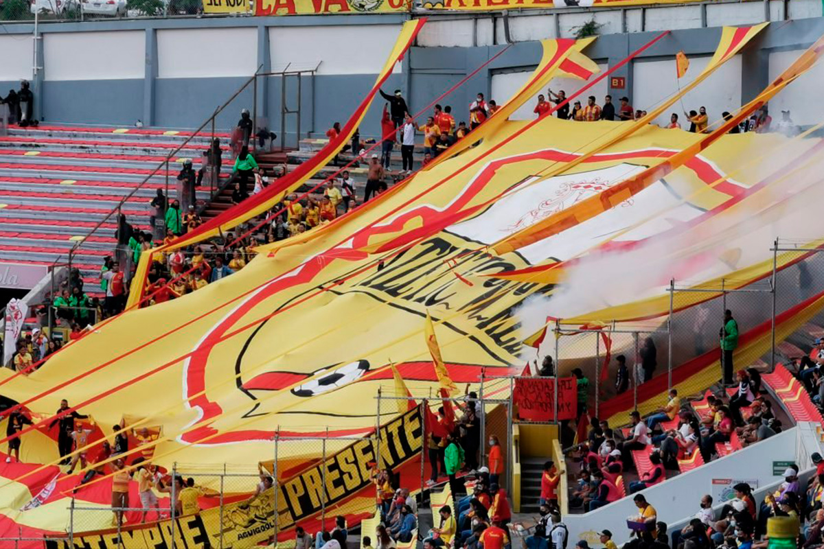 Reprueba barra de Morelia uso del Estadio Morelos por Gallos Blancos