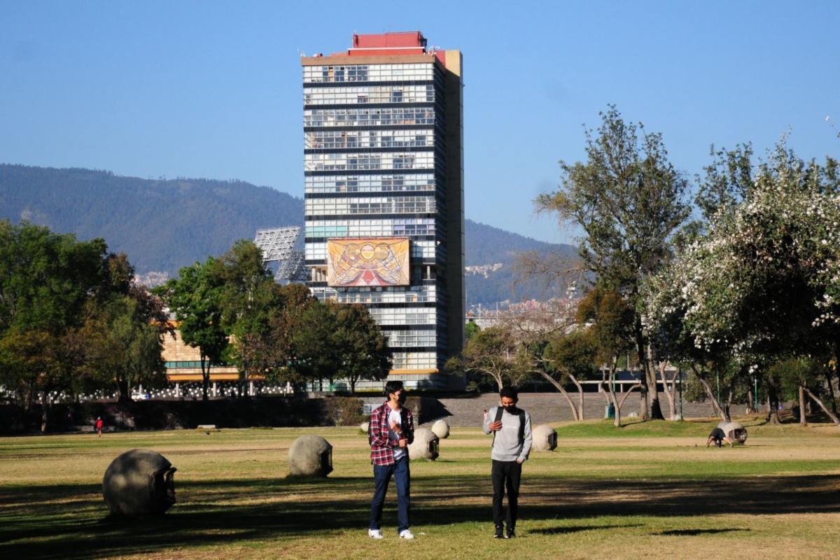 unam