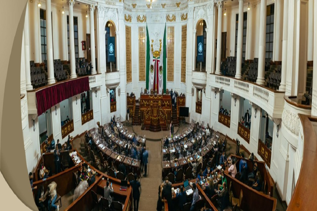 Diputados morenistas solicitarán licencia temporal para promover la consulta de revocación de mandato.