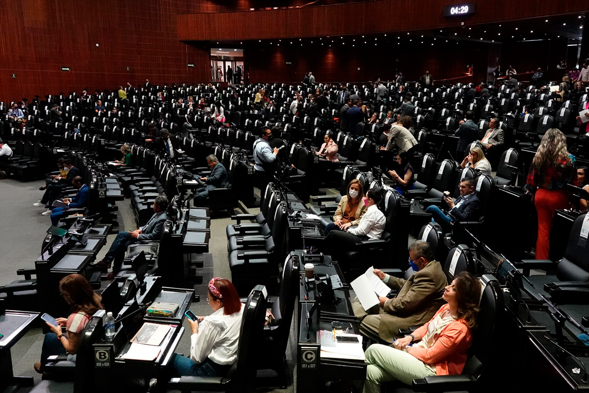 Toma Morena y aliados 9 de 12 de propuestas de la oposición para modificar reglas del sector eléctrico