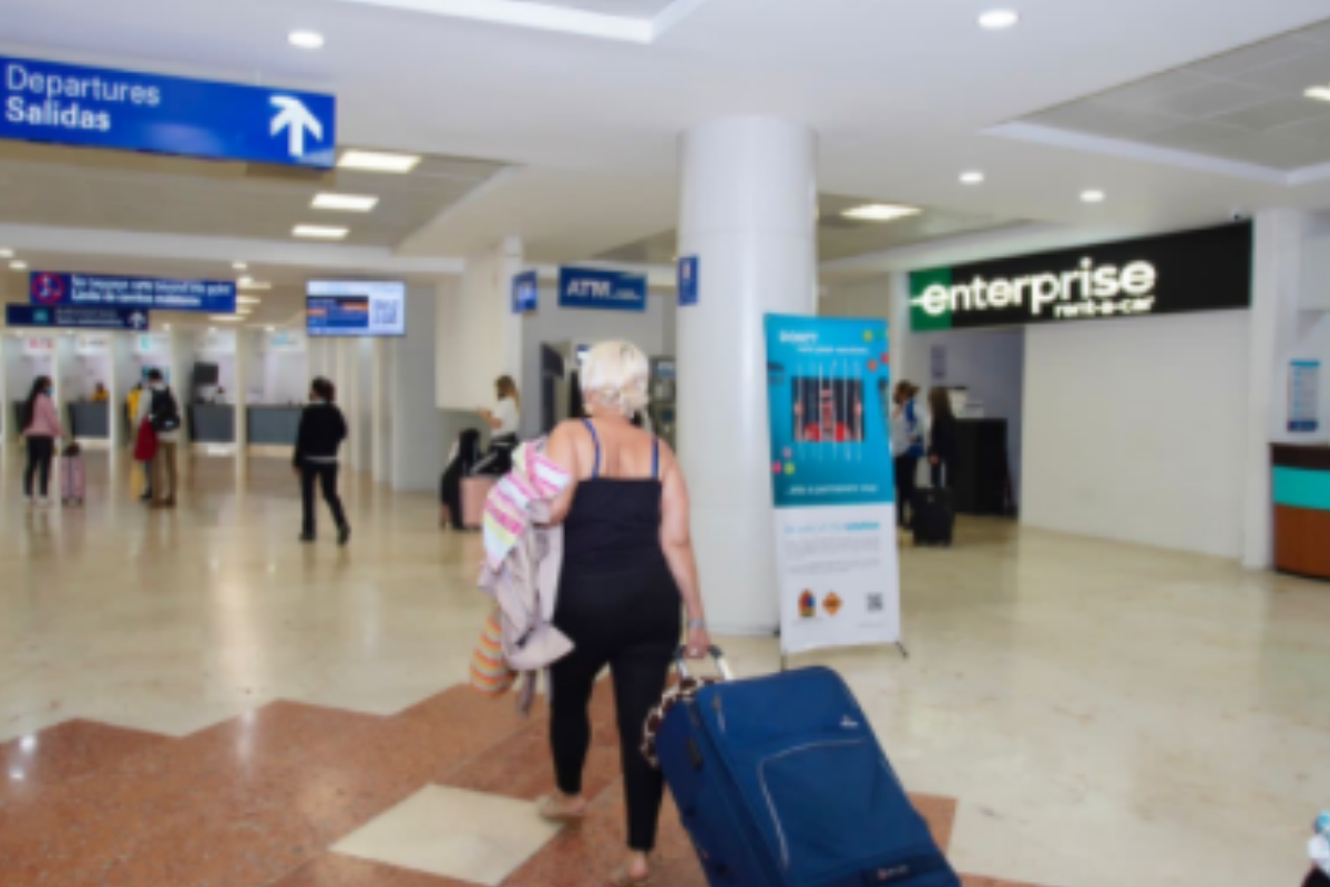 Foto: Especial | Arranca en aeropuertos y puntos turísticos de Quintana Roo la campaña “Sé parte de la solución” 