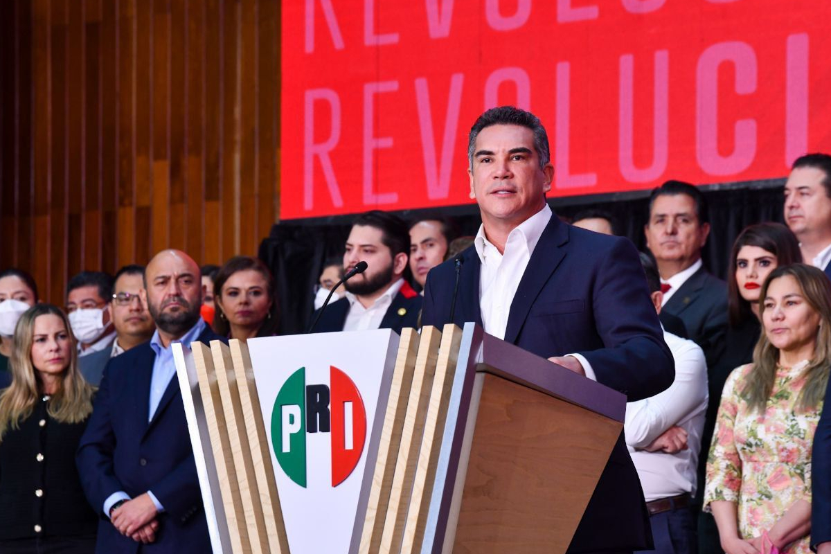 El dirigente nacional del PRI señaló que su partido no apoyará la reforma energética del Presidente.