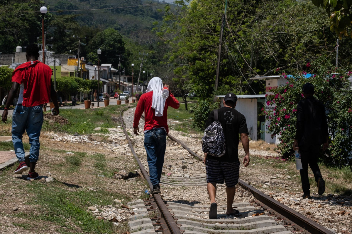 AMLO rechazó sellar la frontera con EU para frenar la migración.