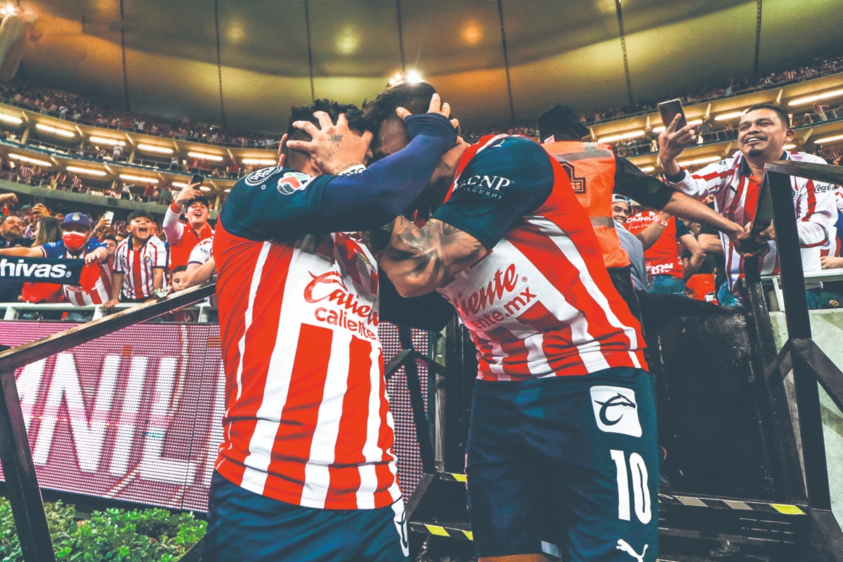 CLÁSICO CHIVAS