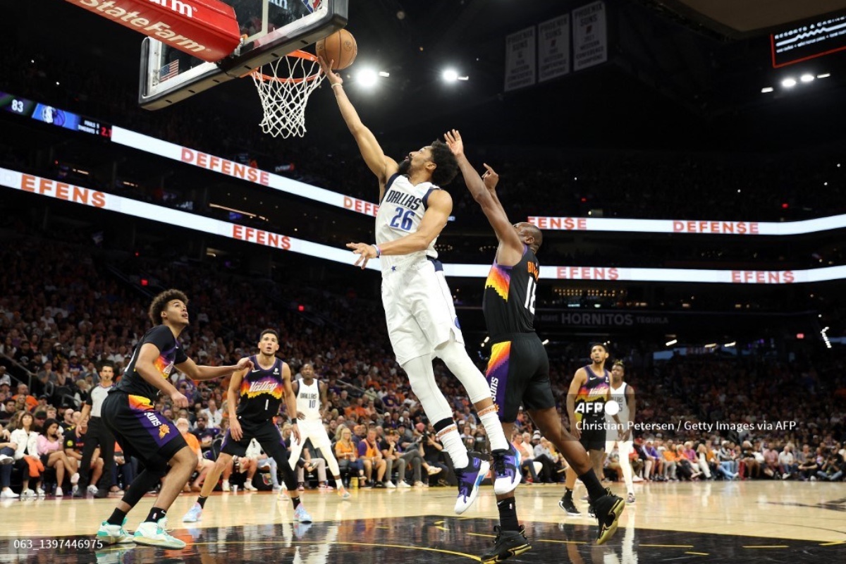 Mavericks de Doncic eliminan a Phoenix con humillación histórica