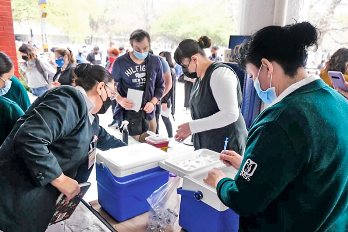 Concluye vacunación intensiva y en este mes inician con menores