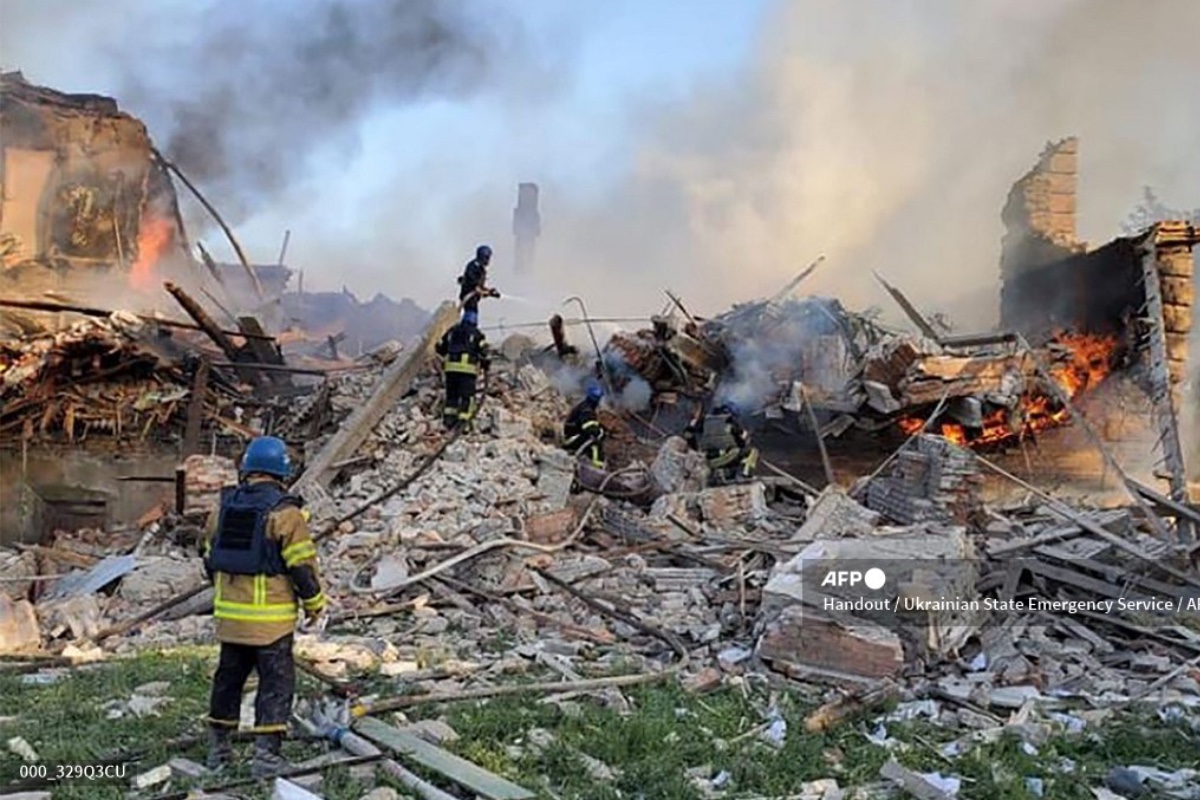 60 civiles muertos en escuela bombardeada en el este de Ucrania