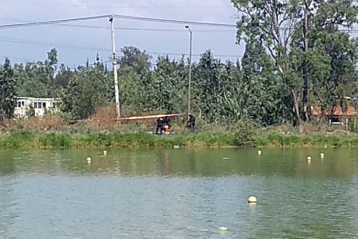 El cuerpo de una persona sin vida fue hallado en un canal de Xochimilco.