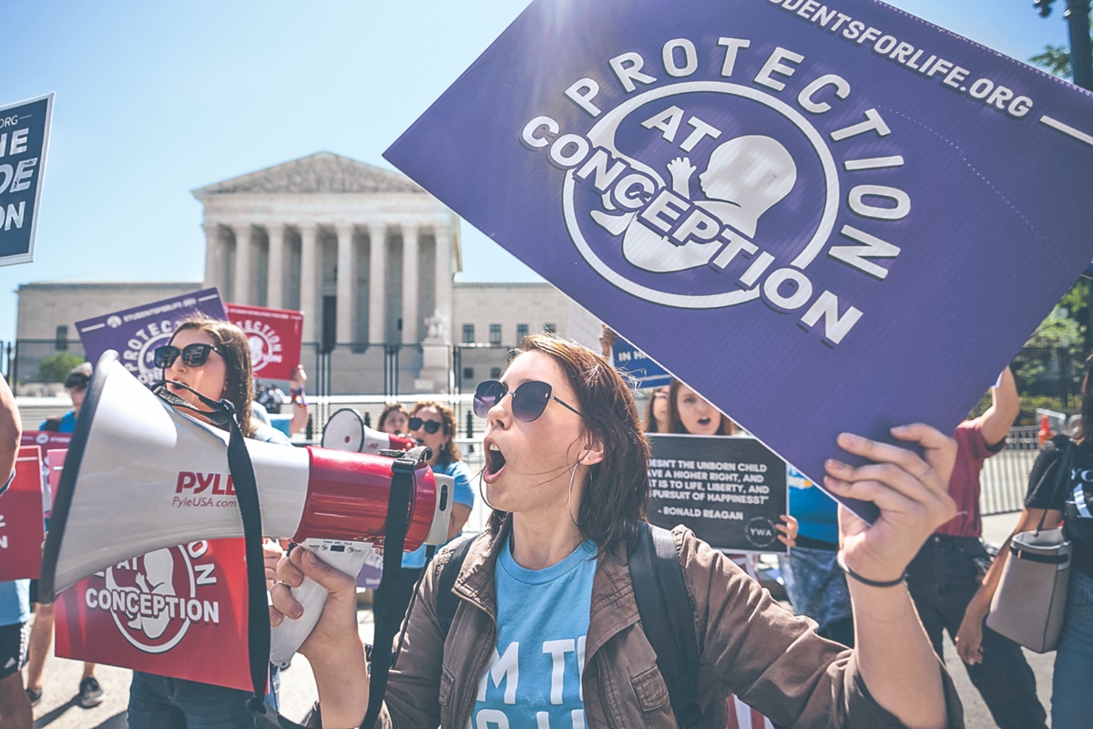 La Corte Suprema de EU ha derogado el derecho al aborto.