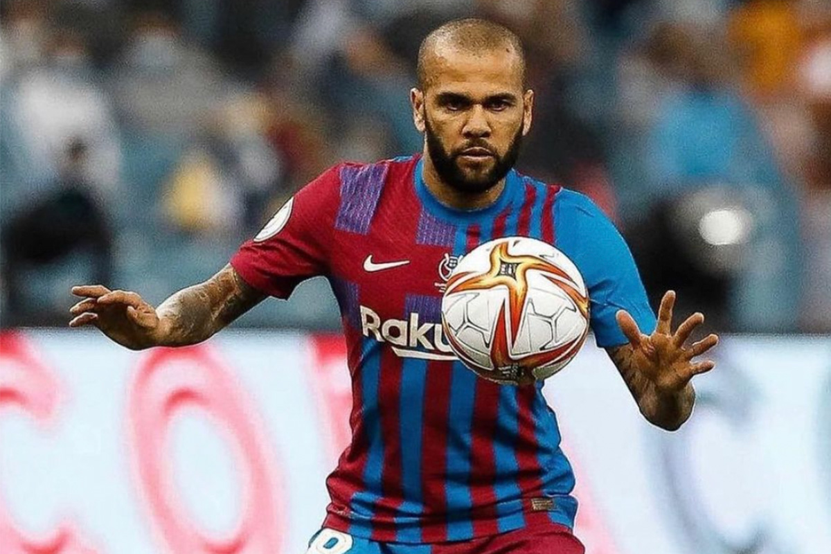 Por segunda vez, Dani Alves abandona el Barcelona