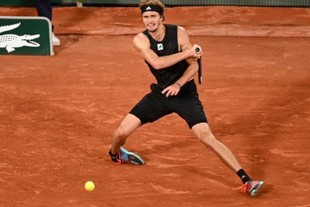 Foto:AFP|Alex Zverev abandona Roland Garros tras lesionarse contra Rafael Nadal