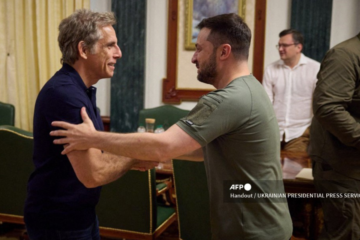 Foto: AFP | "Eres mi héroe", dice el actor Ben Stiller al presidente ucraniano en Kiev