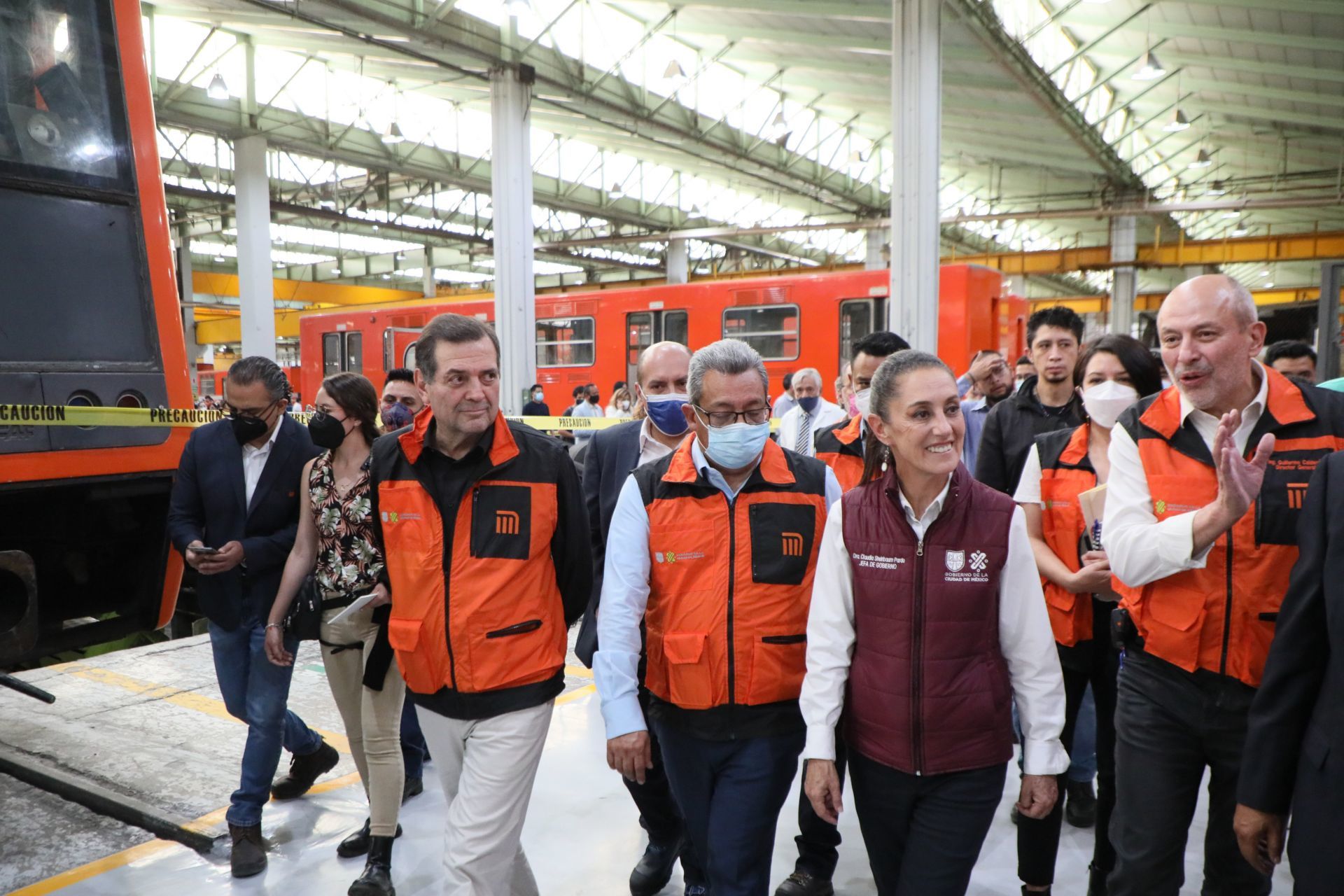 Foto: Cuartoscuro | Más de 2 mil servidores públicos apoyarán y orientarán a los usuarios de la Línea 1; mañana arrancan los trabajos de renovación 