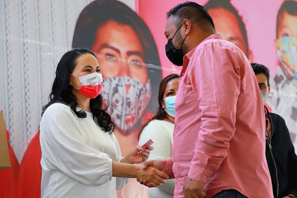 Alejandra Del Moral indicó que las mujeres siempre tienen el valor y el amor para sacar adelante a sus familias