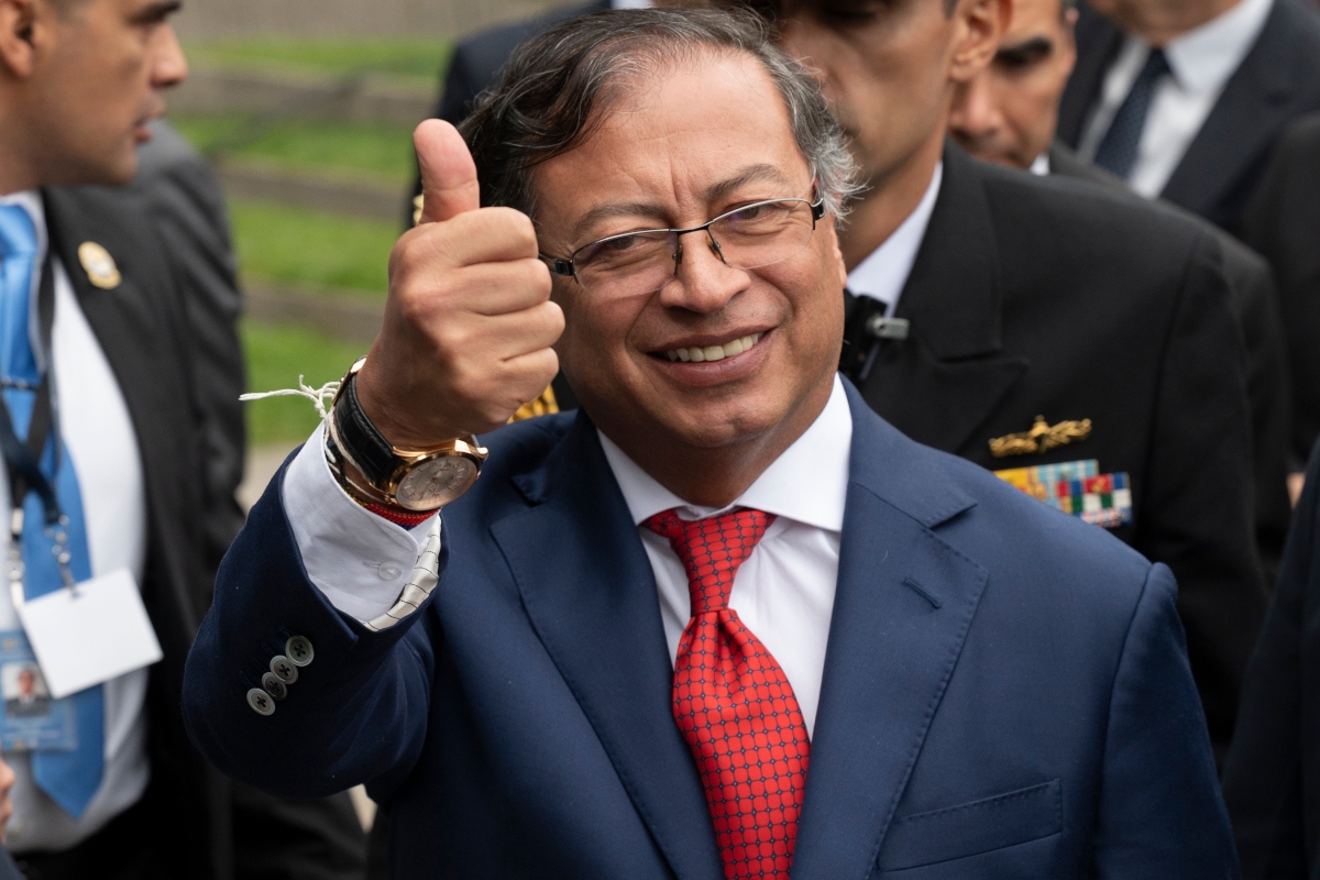 GUSTAVO petro