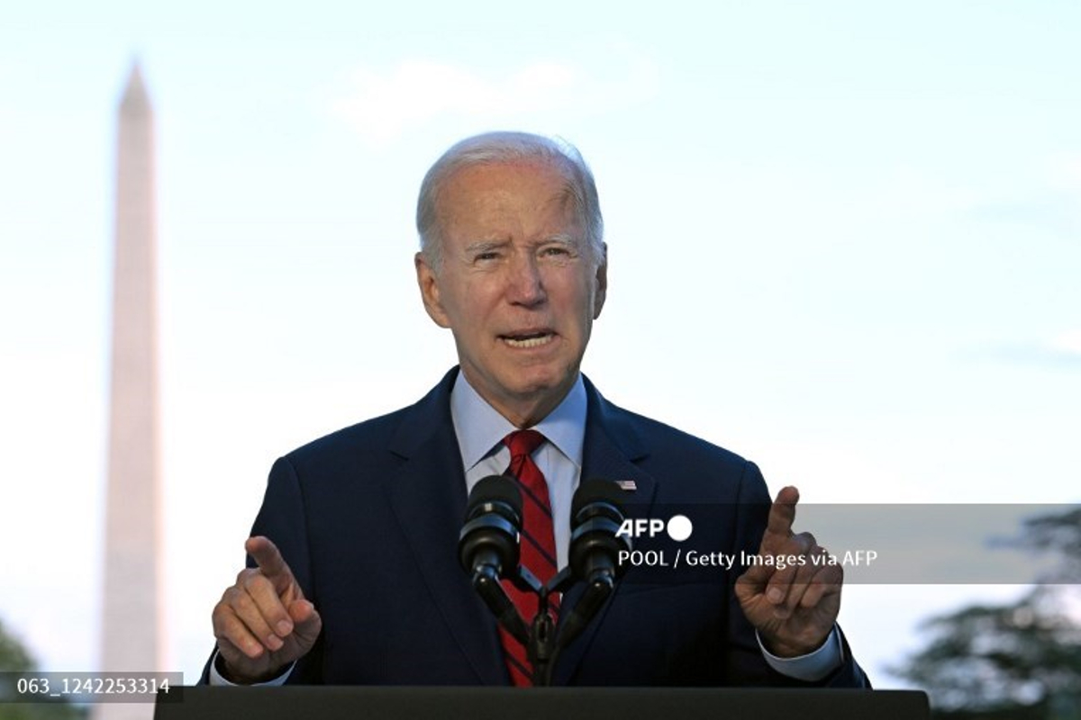 Confirma Biden muerte del jefe de Al Qaeda, Ayman Zawahiri.