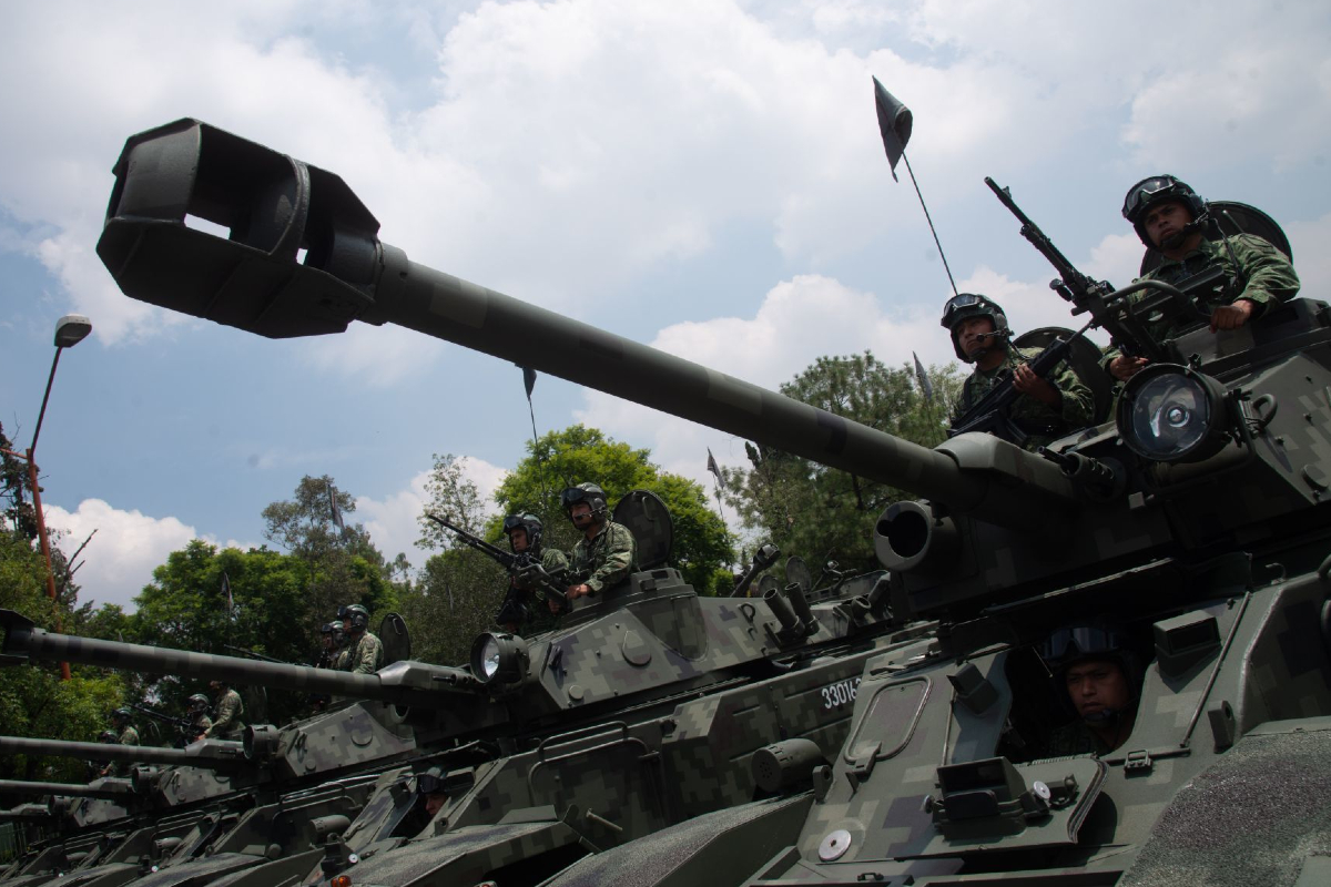 Sigue aquí los momentos previos al Desfile militar por el 212 aniversarios de la Independencia de México.