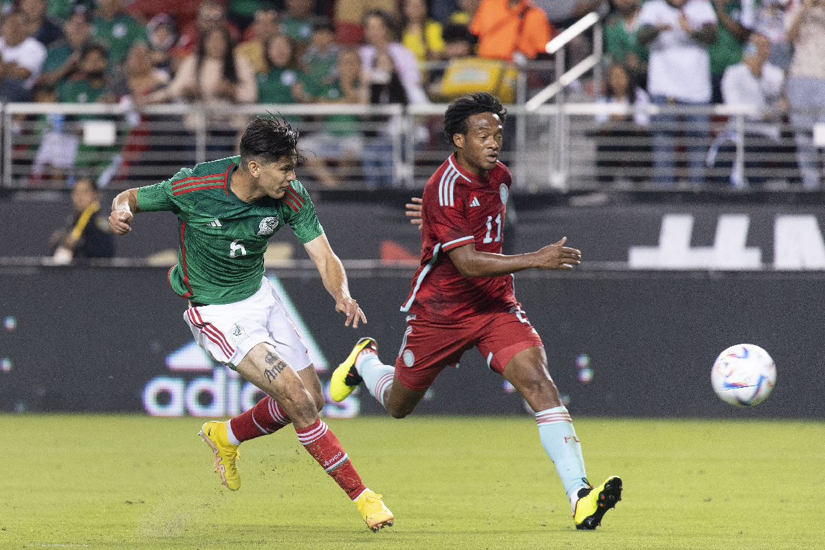 Colombia viene de atrás y derrota a México.