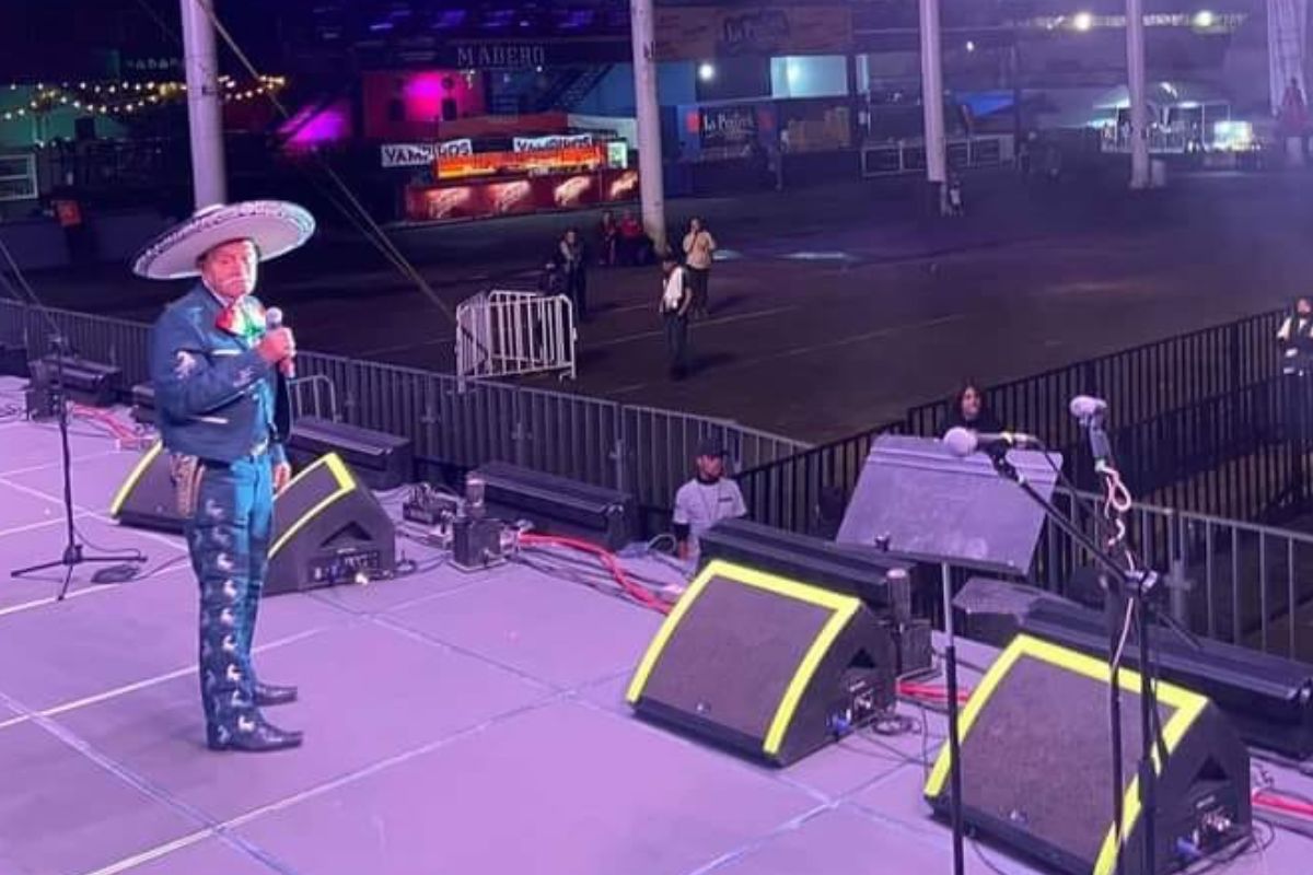 Foto:Facebook/Eventos & bailes RMZ|¡Sí se pudo! Don Rogelio paso de no tener público en su concierto a llenar un recinto