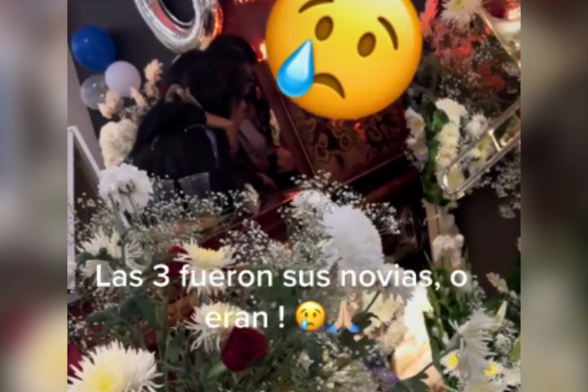 Foto: TikTok/ @jorgeefloresmen | ¿Todas para uno? Captan a novias y ex novia llorando en el féretro de un hombre