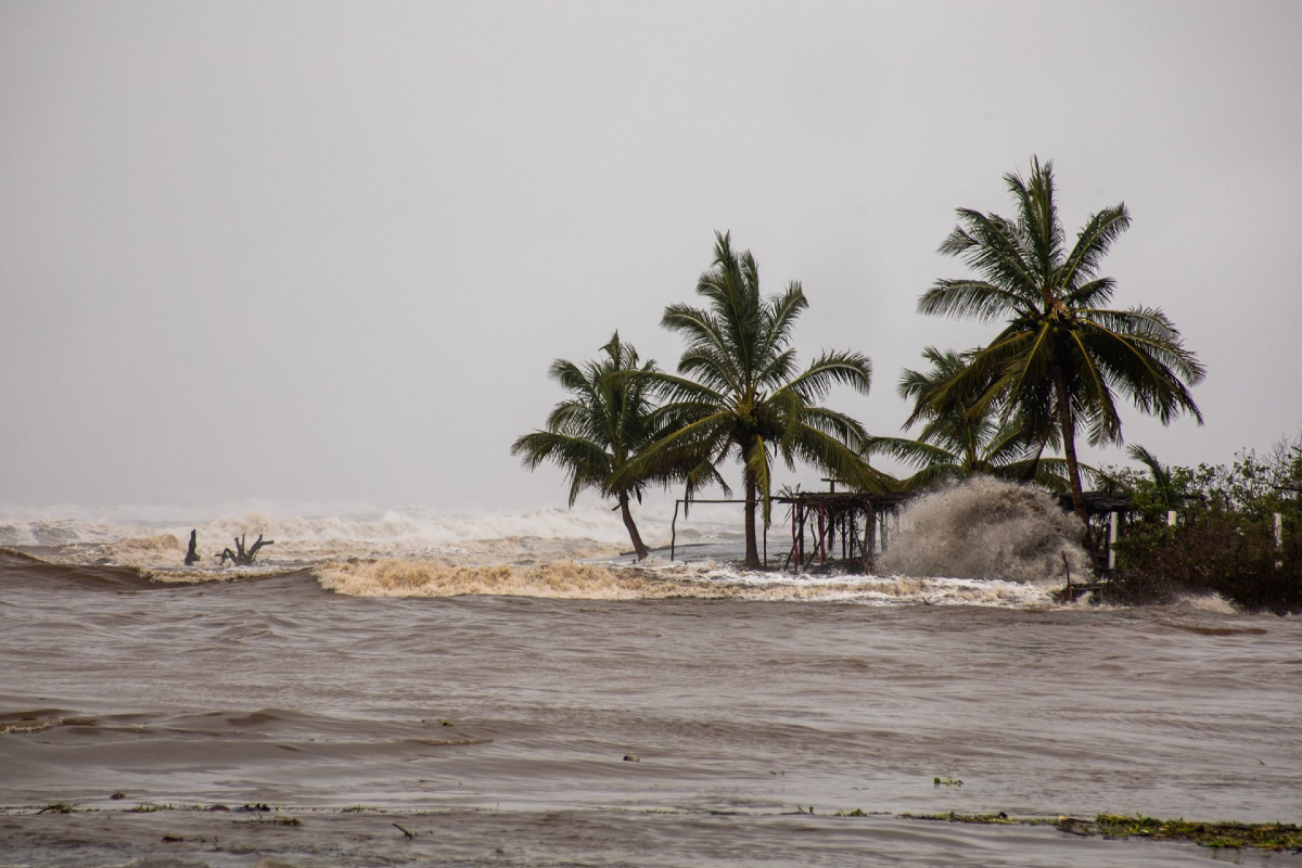 Desestima Semar alerta de tsunami tras sismo.