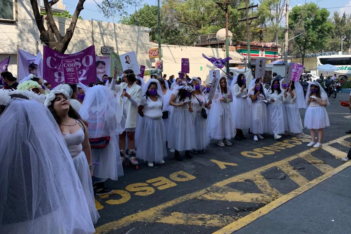 El Colectivo 992 se manifestó este lunes contra la violencia vicaria.