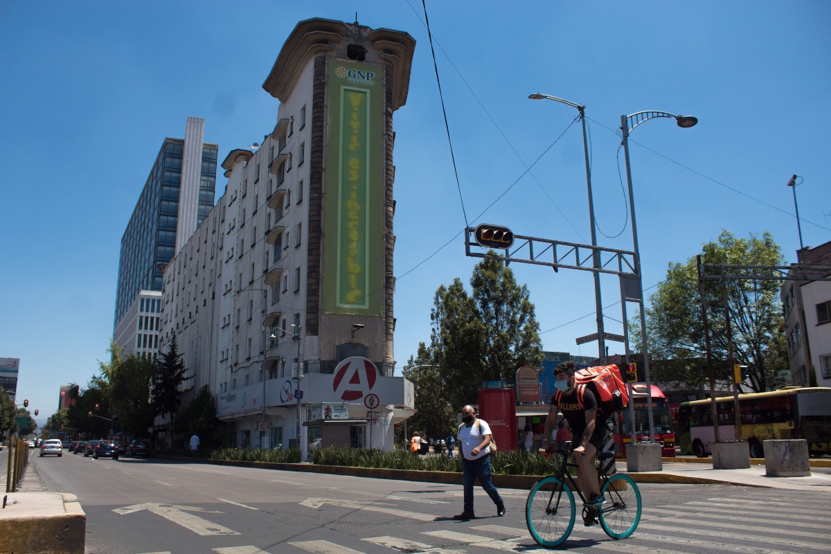 Así que si andas por Tacubaya es de ley, pasar a admirar este famoso edificio