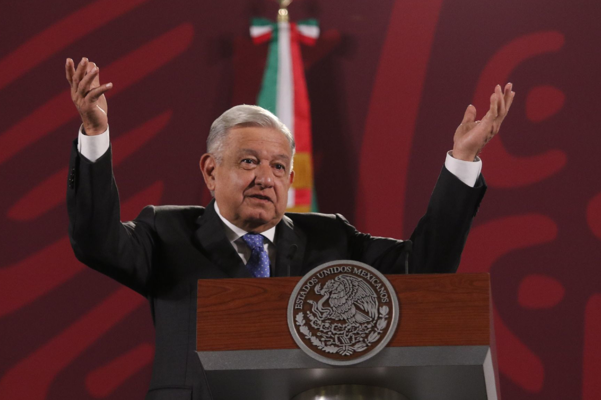 AMLO calificó como "más de lo mismo" la elección del nuevo director del BID.