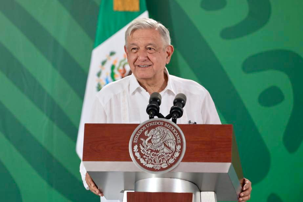 Confía AMLO en que salario mínimo aumente 20%