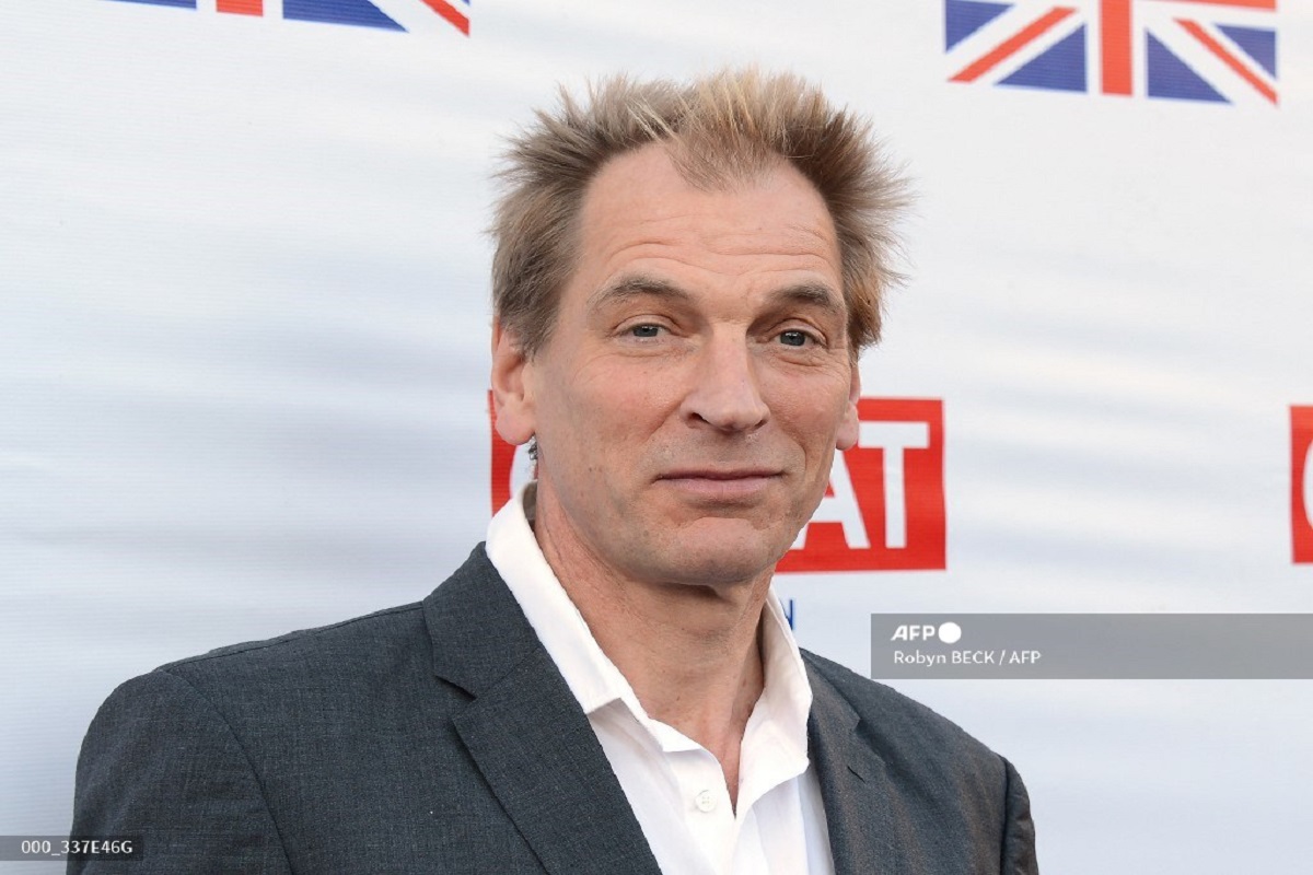 Julian Sands