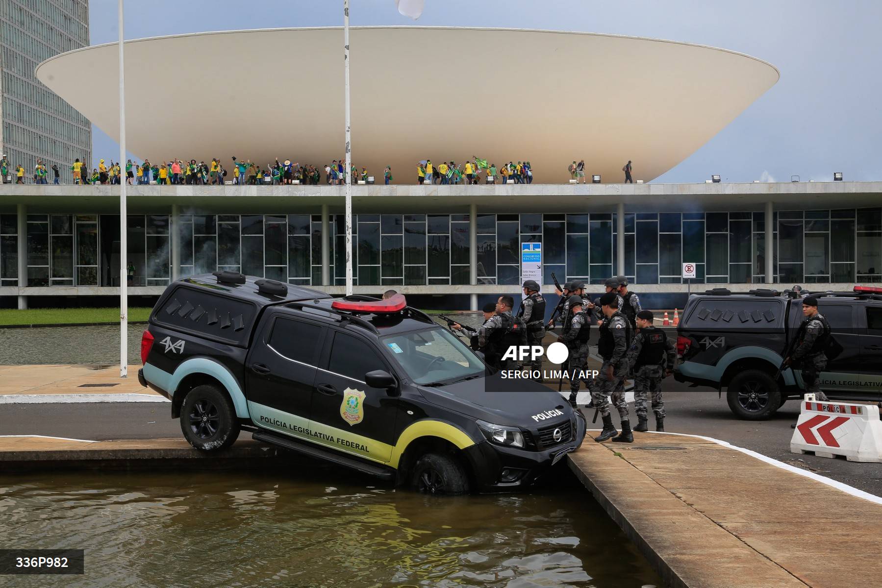 Foto: AFP | Brasil Todavía estaban en marcha operaciones para evacuar a los manifestantes de la sede del Tribunal Supremo.