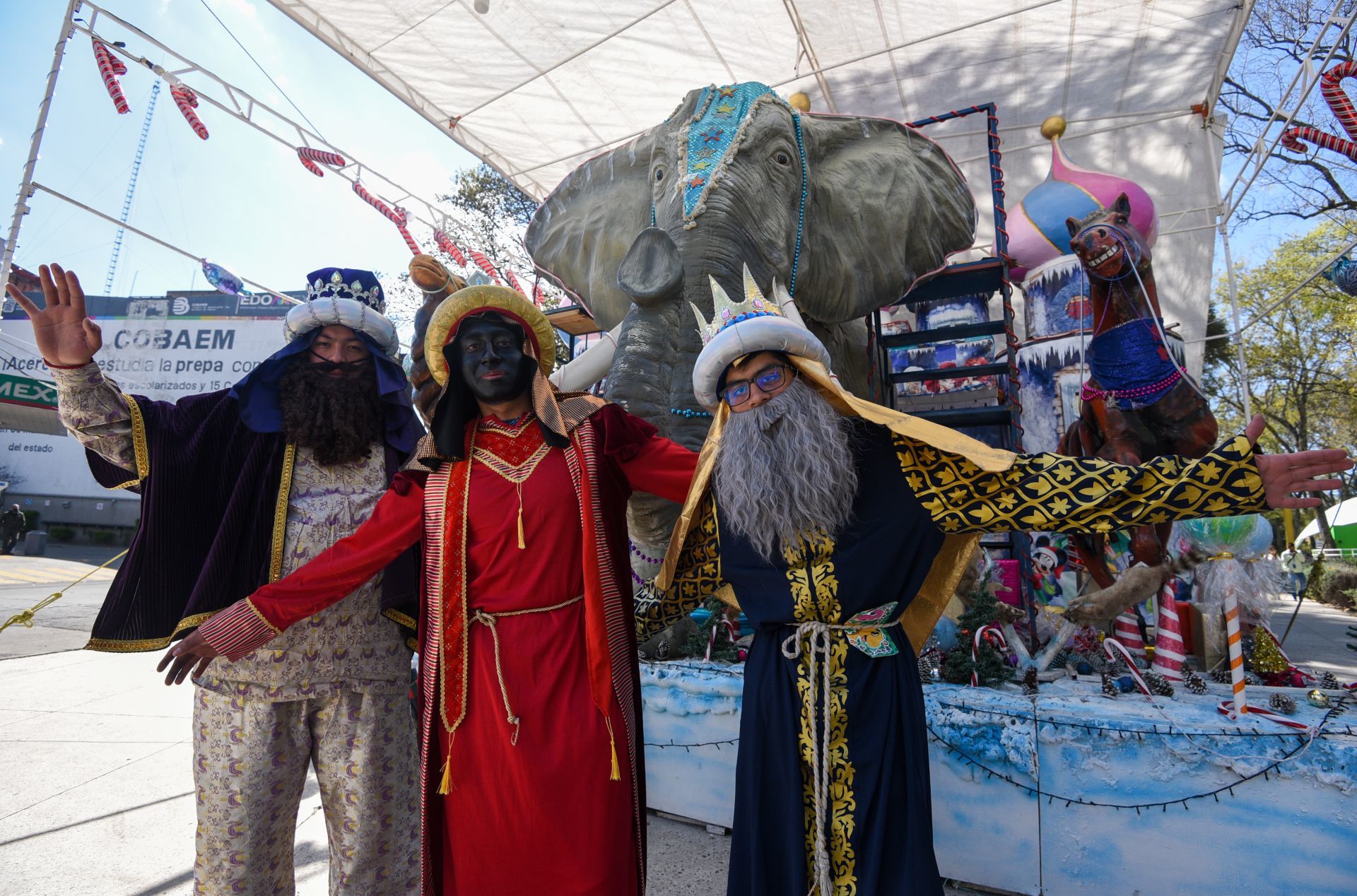 Foto: Cuartoscuro | Sedeco invitó a los Reyes Magos a comprar sus regalos en negocios establecidos al interior de las colonias.